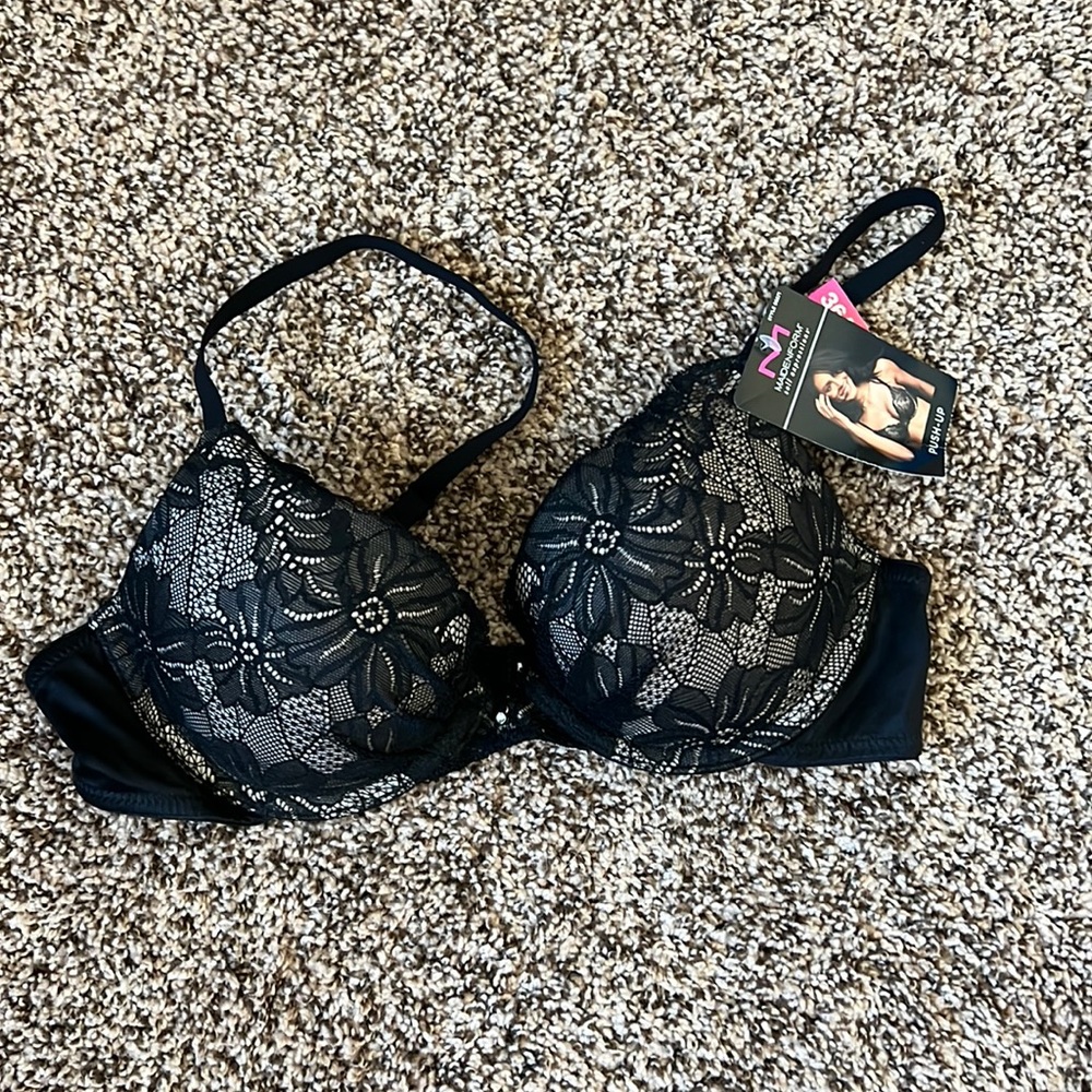 NWT - maidenform self expression bra 36A